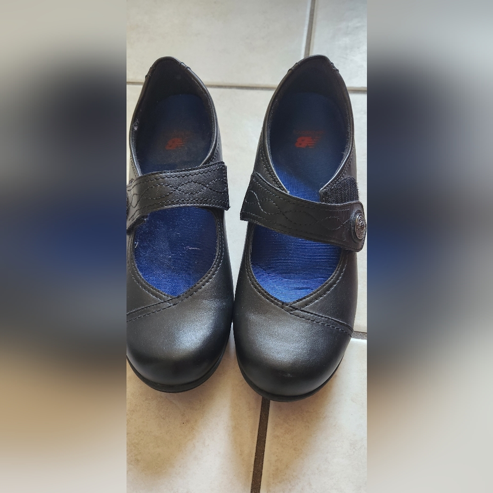 Aravon Hillary Mary Jane Black Oil Slip Resistant Comfort Shoes 9 B ABA02BK